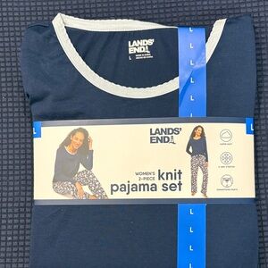 Lands' End Womens Pajama Set in Navy and White